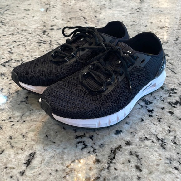 Under Armor Sonic Hover Woman’s Running Size 8.5 - Picture 1 of 11